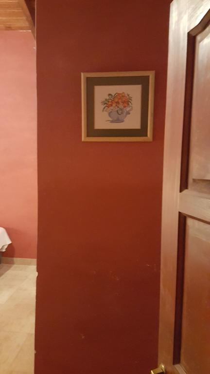 Los Colorados Hostal Angastaco Exterior foto